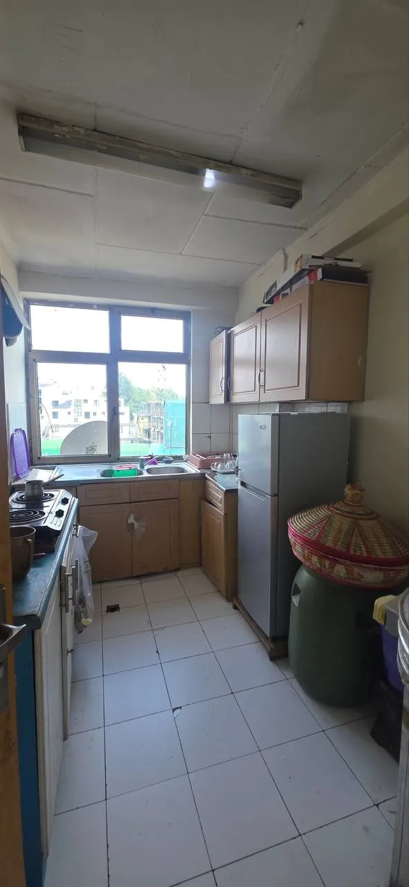 3 Bedroom Apartment in Summit – photo 5