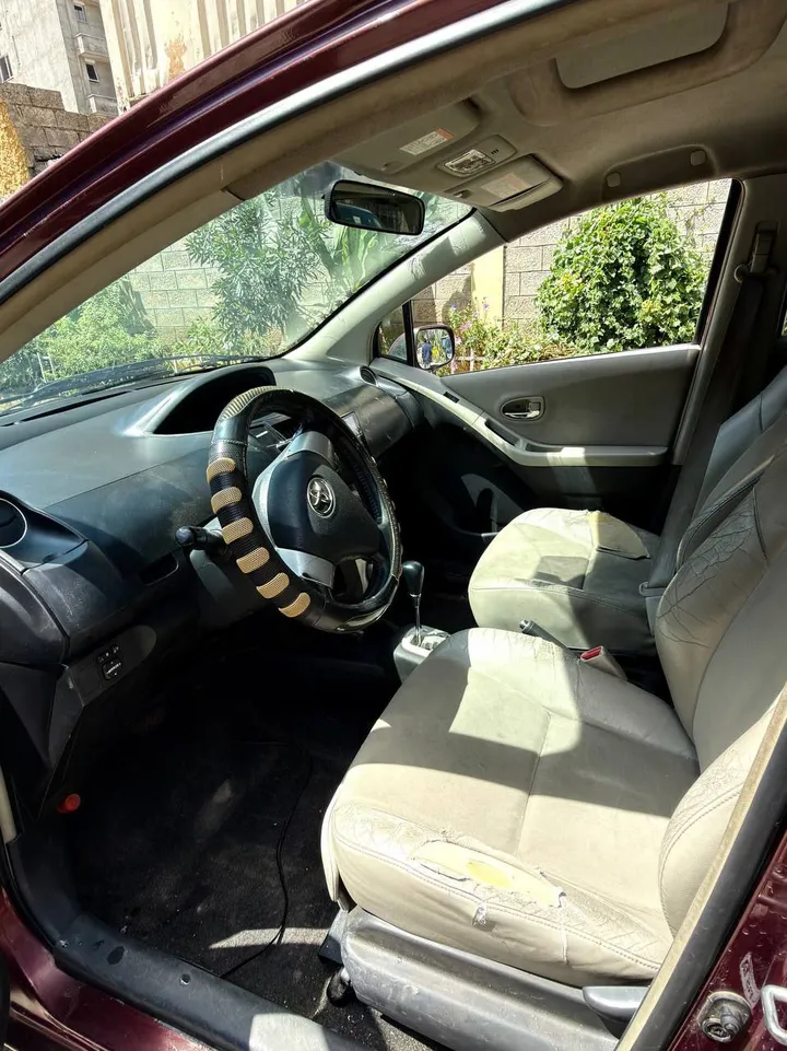 Toyota Yaris Compact 2007 – photo 6