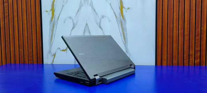 Dell Latitude i3 4GB 250GB Laptop – photo 3
