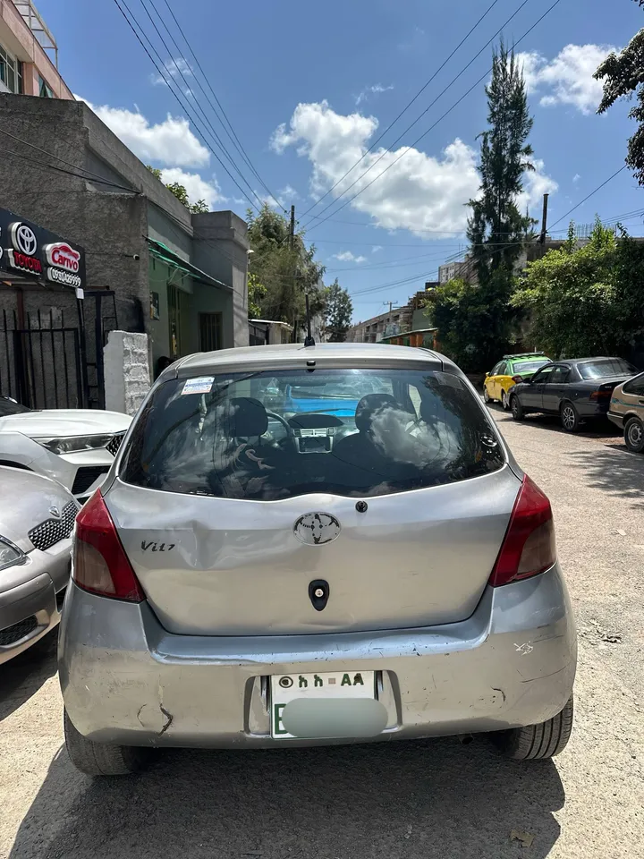 Toyota Yaris Compact 2007 Automatic – photo 3