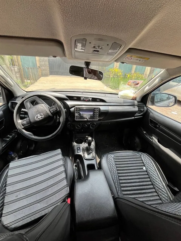 Toyota Revo Double Cab 2019 Diesel – photo 3