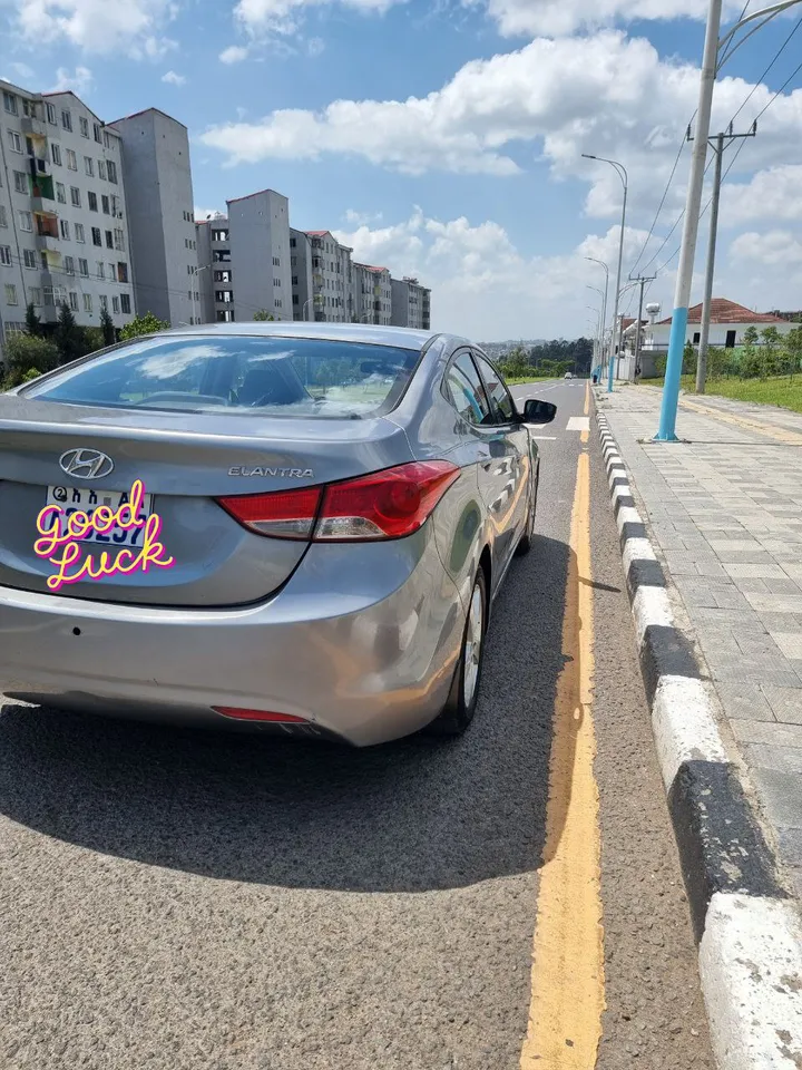 Hyundai Elantra 2013 Automatic – photo 5