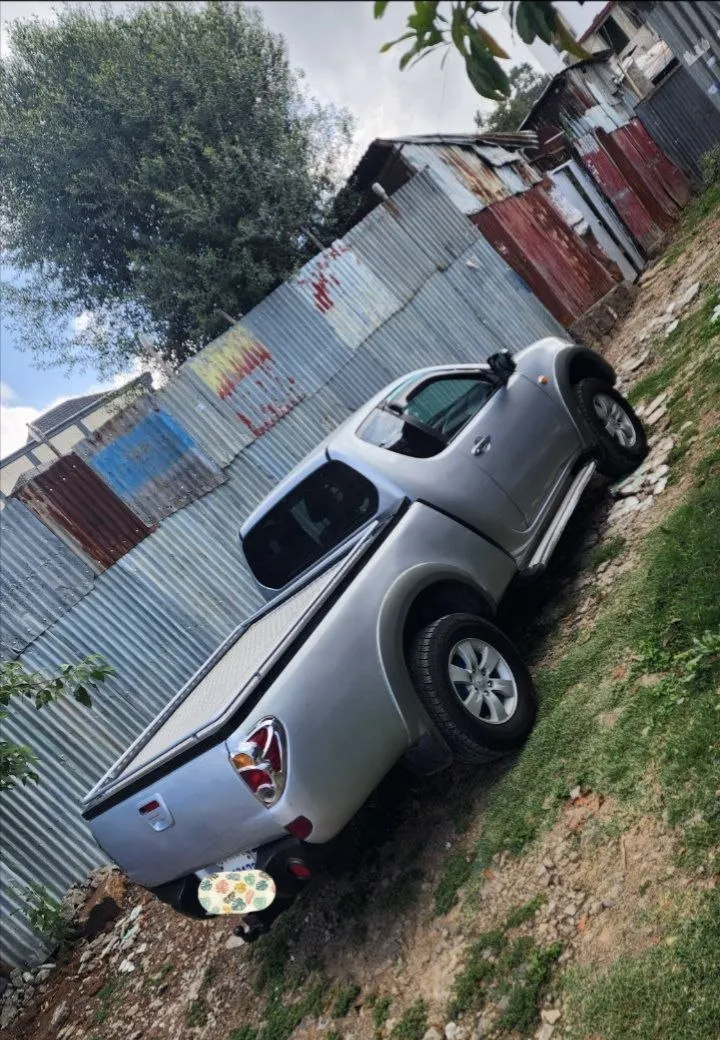 Mitsubishi L200 DID 2008 Manual 4WD – photo 4