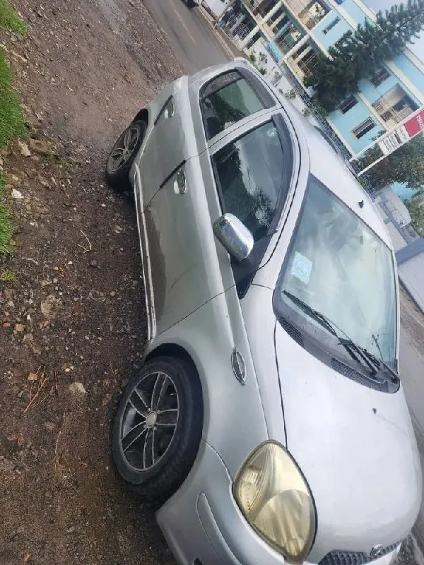 Toyota Vitz 2002 Automatic – photo 6