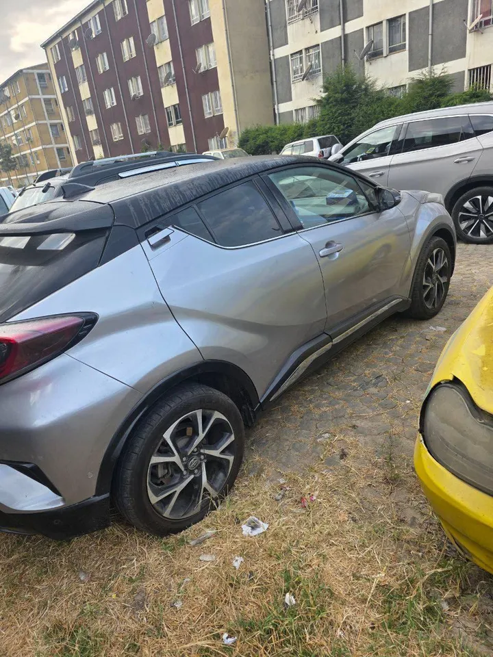 Toyota C-HR 2017 1.2T AWD – photo 5