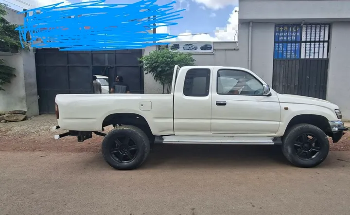 Toyota D4D King Cab 2002 Manual – photo 3
