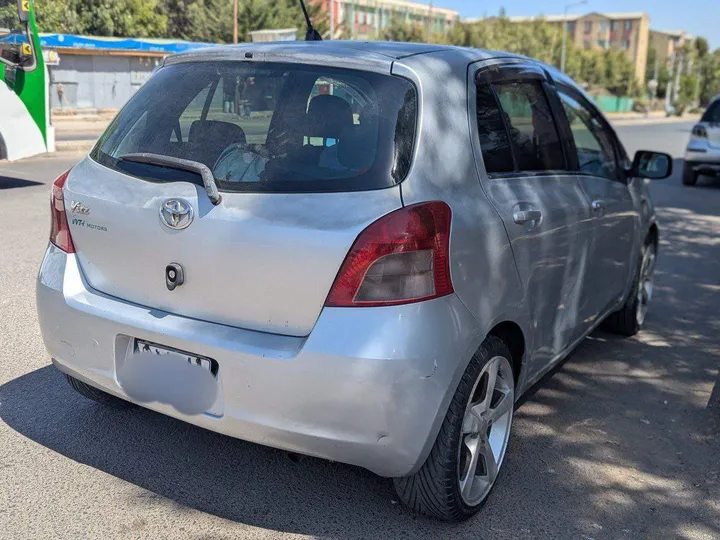Toyota Yaris Compact 2006 Automatic – photo 6