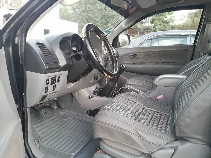 Toyota Hilux Extra Cab 2008 – photo 4