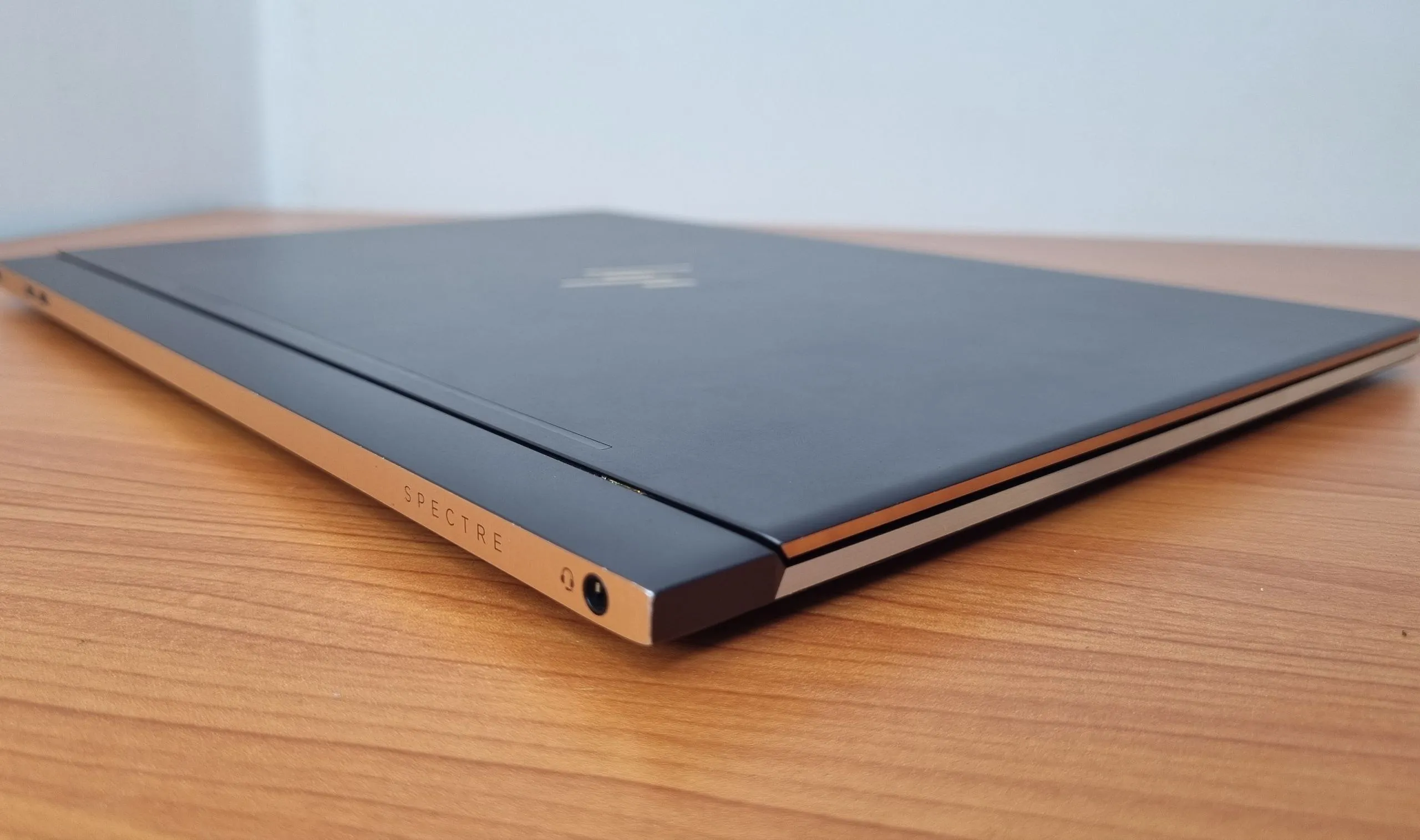 HP Spectre i5 8GB 256GB Touchscreen – photo 3