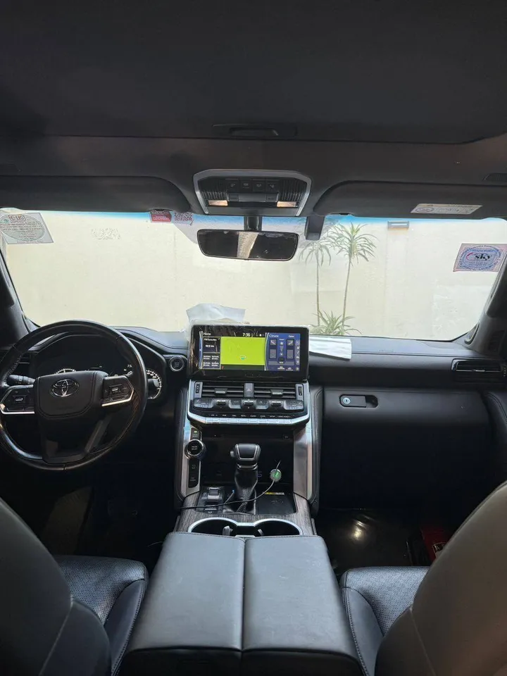Toyota Land Cruiser VXR 2023 – photo 4