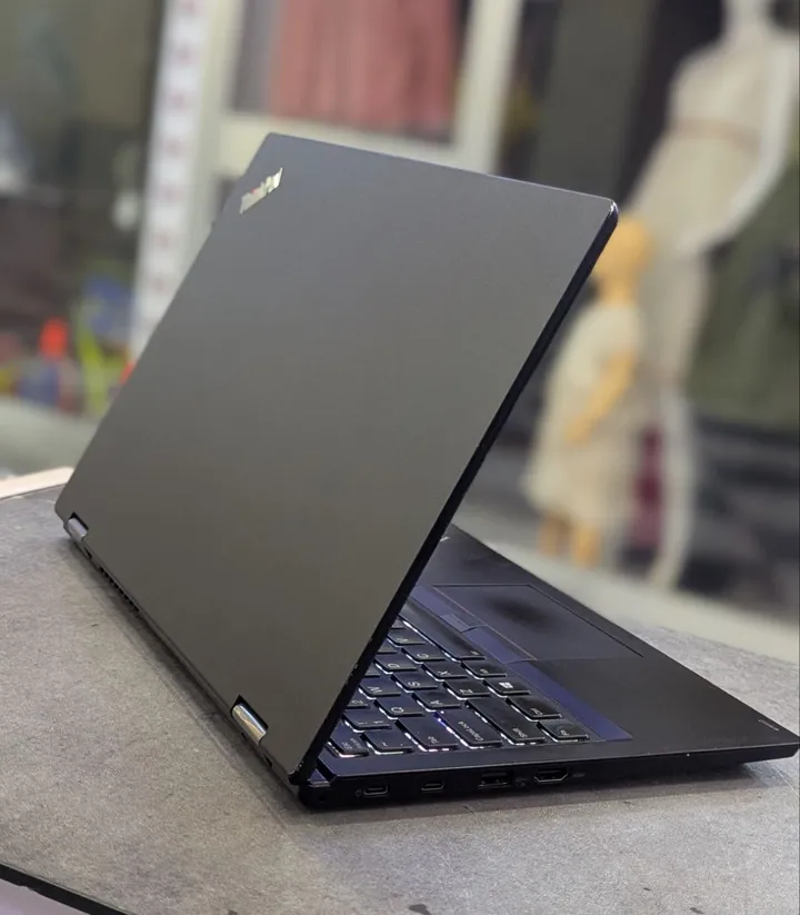 Lenovo ThinkPad L380 Yoga 2-in-1 Laptop – photo 3