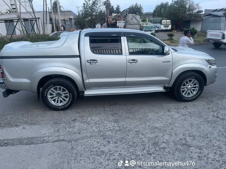 Toyota Hilux Double Cab 2013 – photo 6
