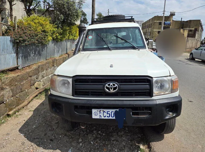 Toyota Land Cruiser 1HZ Long Base – photo 3
