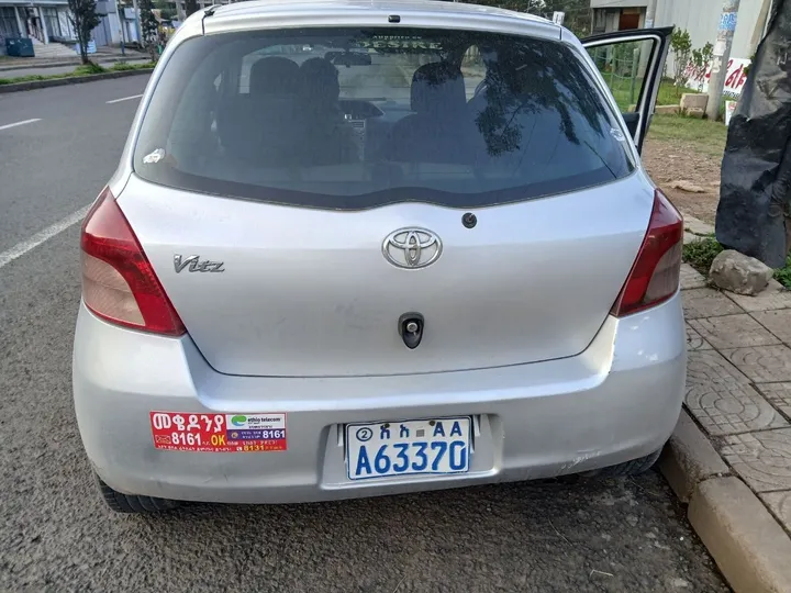 Toyota Vitz 2006 Hatchback – photo 5