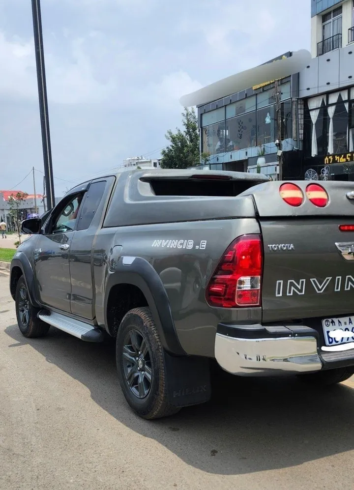 Toyota Invincible 2021 Automatic Diesel – photo 4
