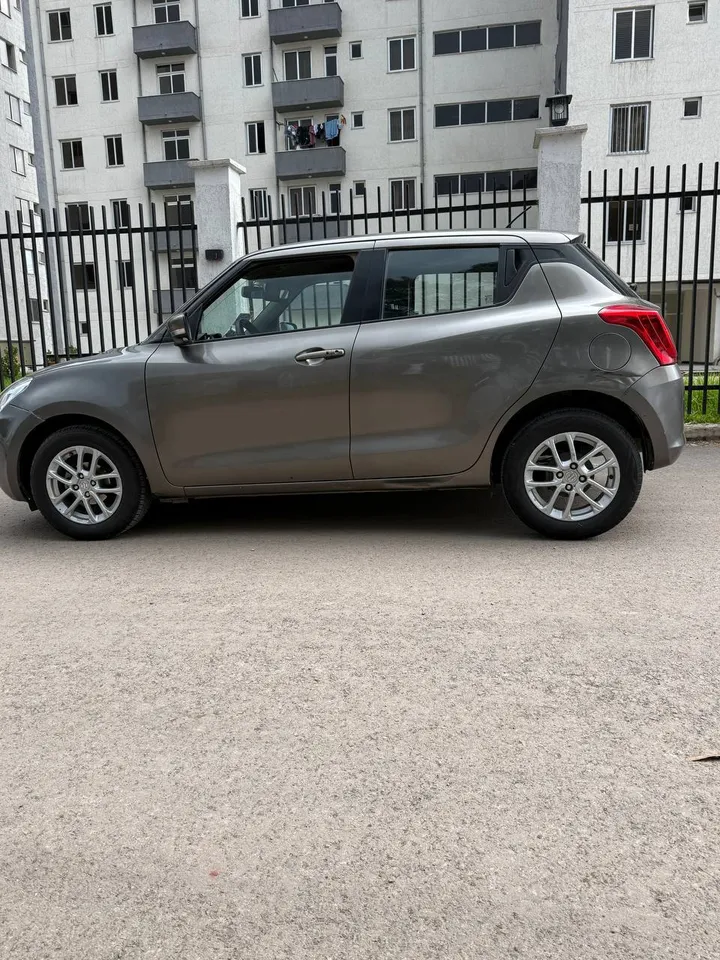 Suzuki Swift 2020 1.2L Automatic – photo 5