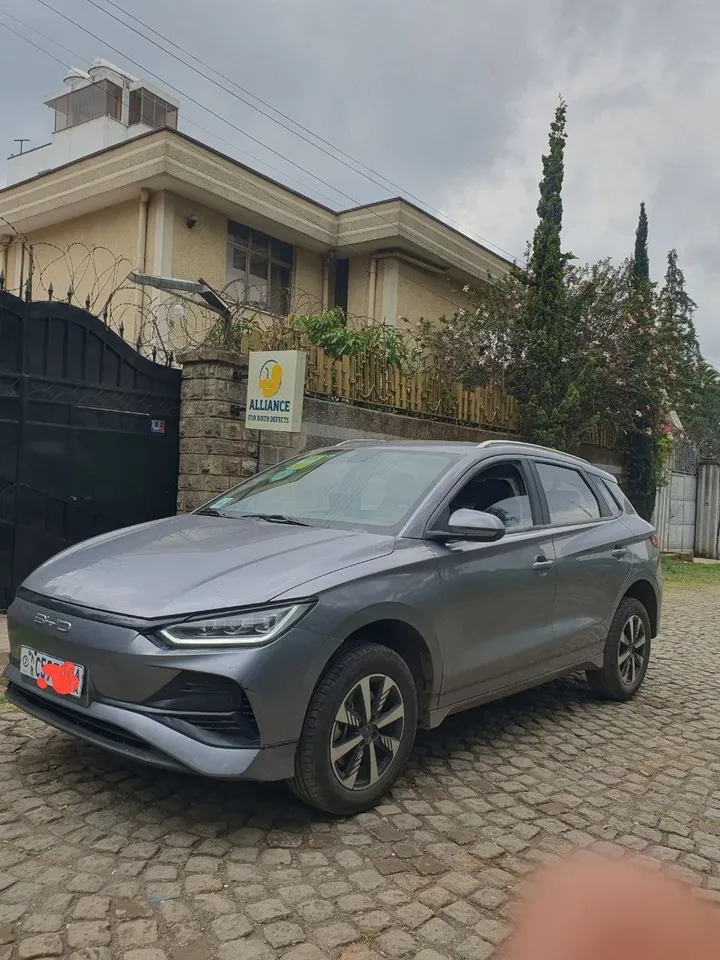 BYD E2 2025 Electric – photo 5