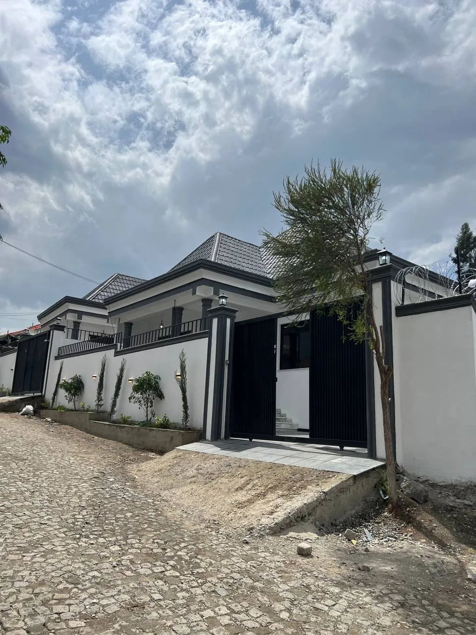 175 sqm Villa House in Goro – photo 6