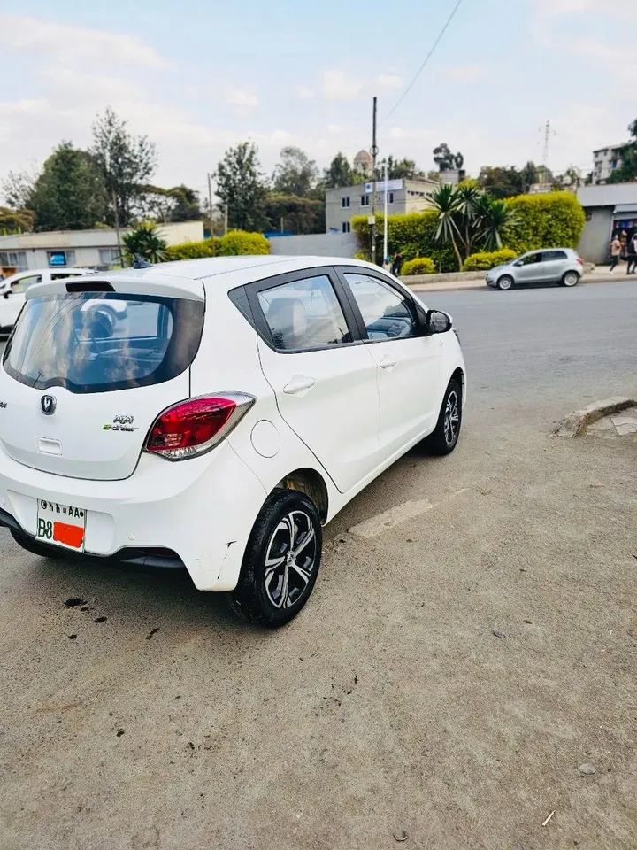 2023 Electric Hatchback Car – photo 3