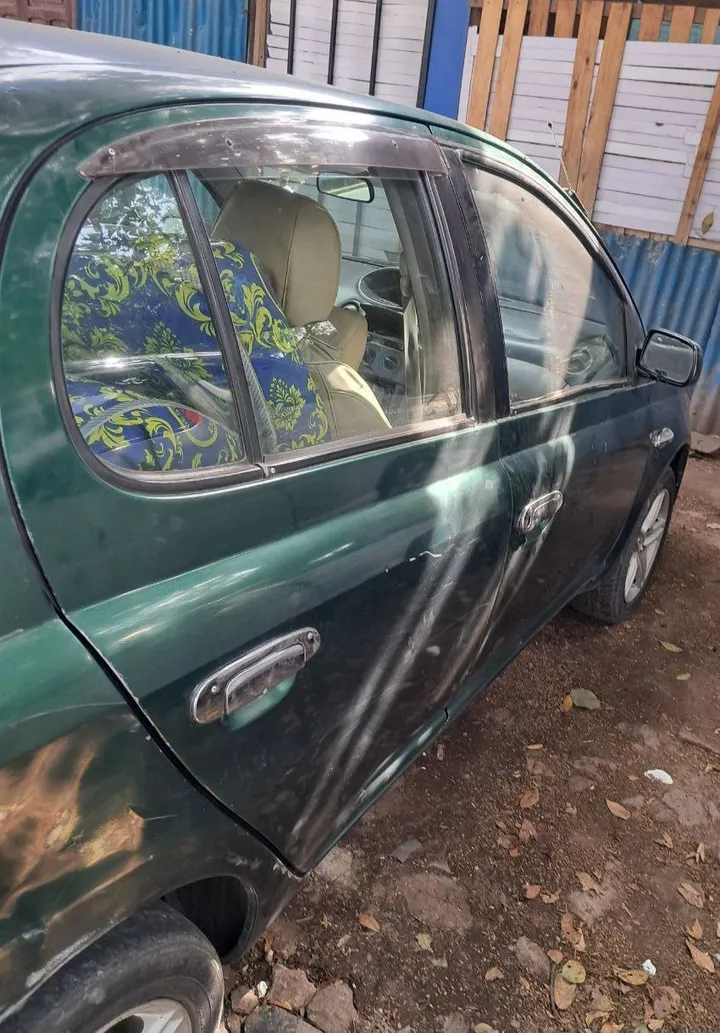 Toyota Platz 2001 Automatic – photo 6