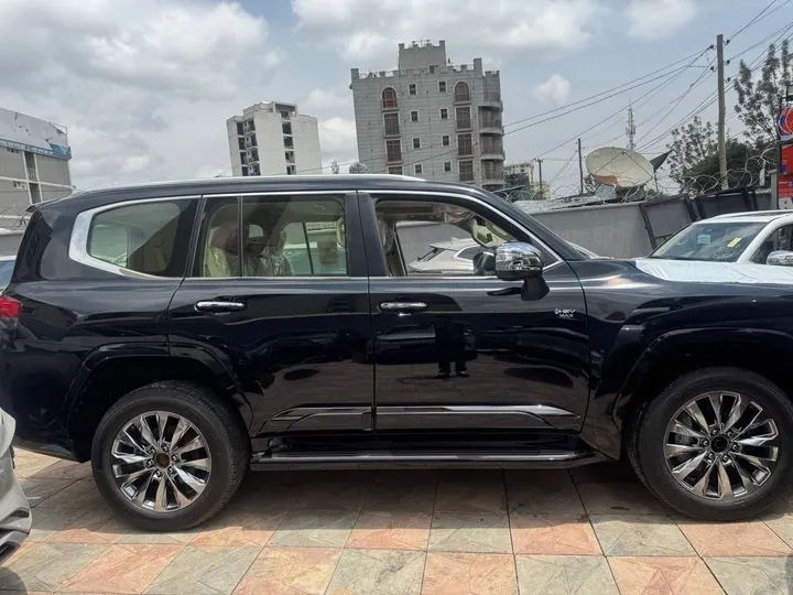 Toyota Landcruiser Hybrid 2025 – photo 5