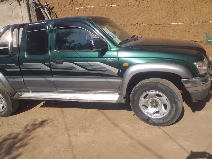 Toyota Hilux 2002 Manual – photo 6