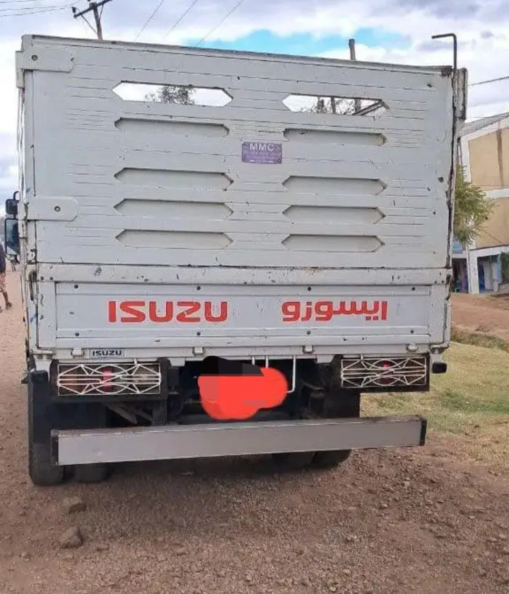 Isuzu Obama 2017 Manual Truck – photo 4