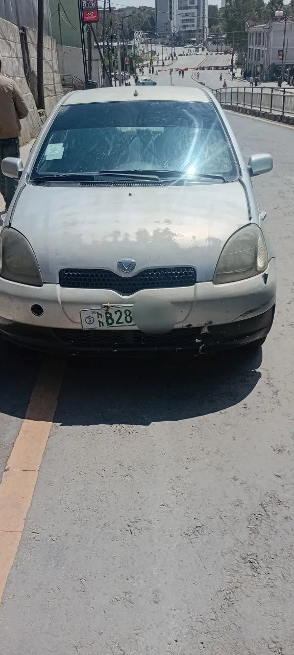 Toyota Vitz 2002 Automatic – photo 4