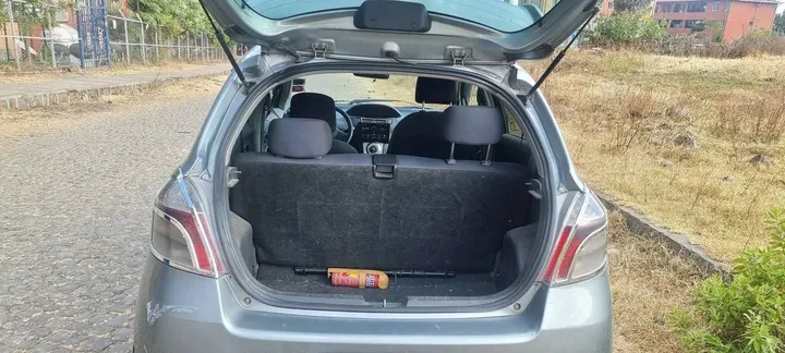 Toyota Yaris 2007 Automatic – photo 4