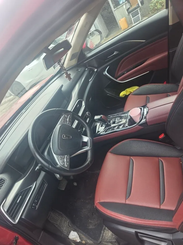 FAW Bestune T77 2022 SUV – photo 4
