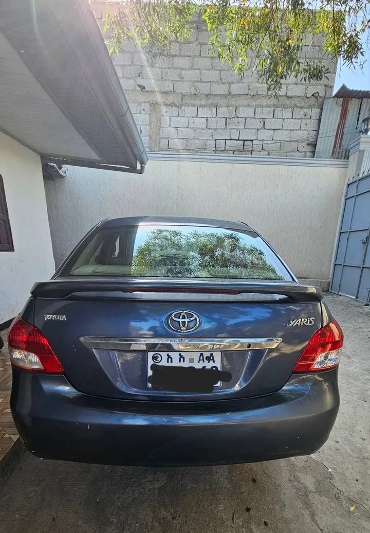 Toyota Sedan 2007 – photo 4