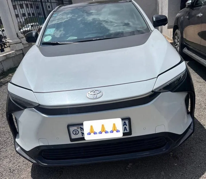 Toyota BZ4X 2024 Electric SUV – photo 6