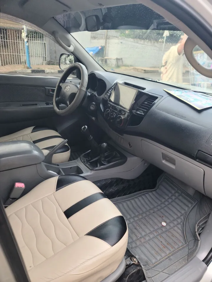 Toyota Hilux Double Cab 2010 – photo 3