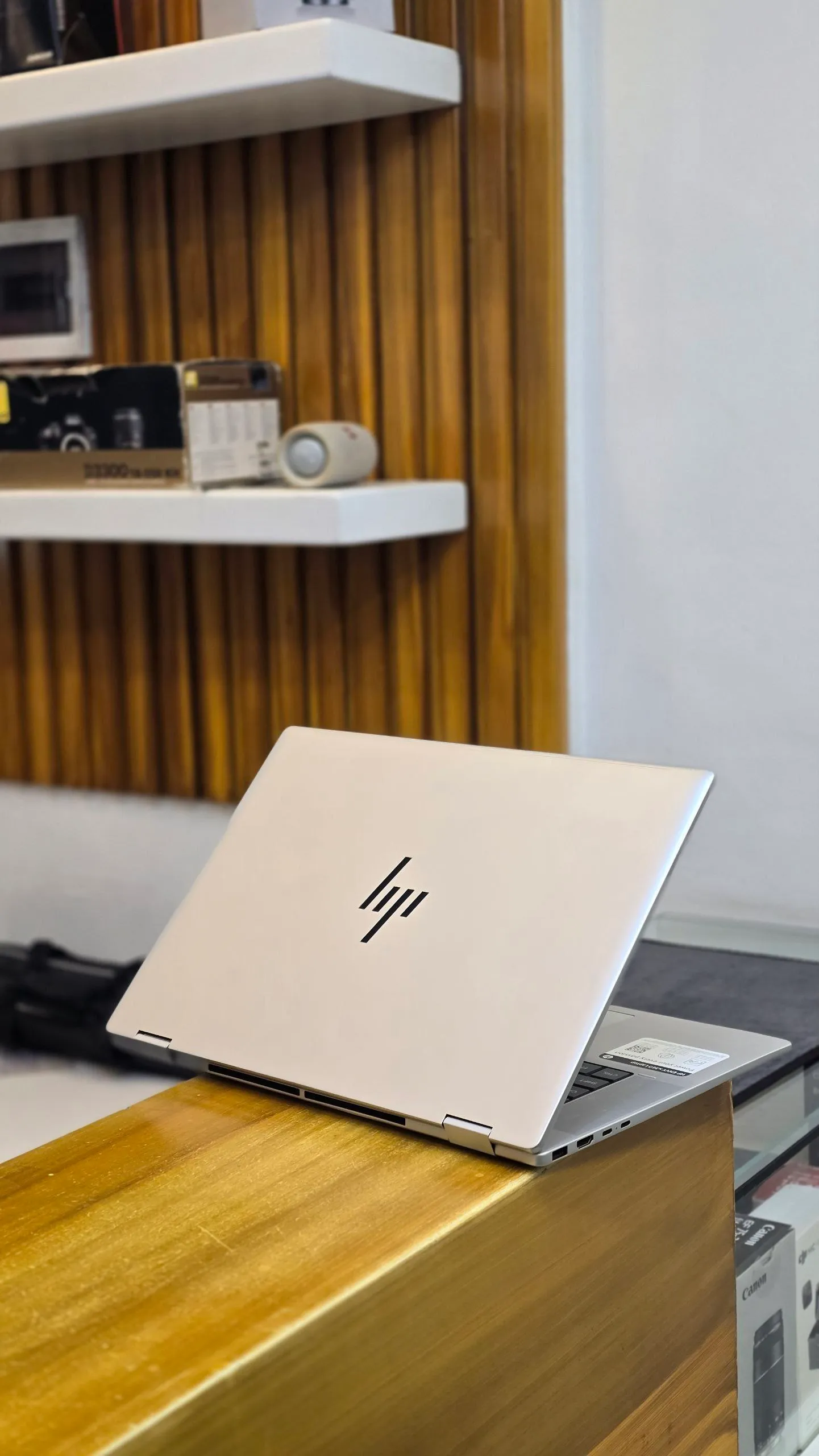 HP Envy x360 Ultra 5 Laptop – photo 3
