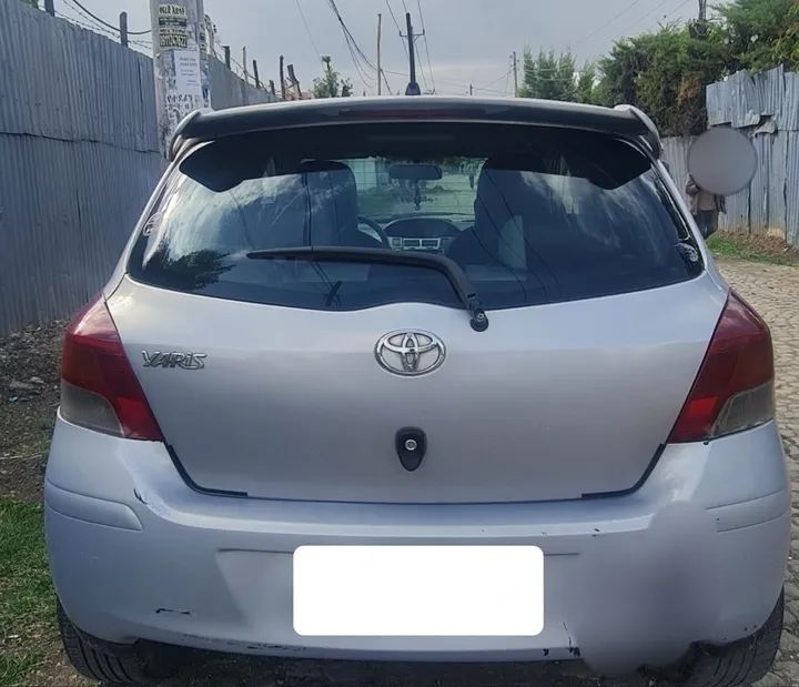Toyota Yaris Compact 2006 – photo 4