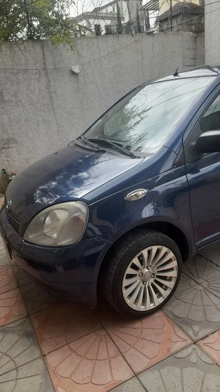 Toyota Vitz Hatchback – photo 3