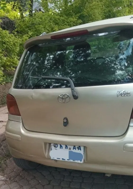 Toyota Vitz 2002 Automatic 1.0L – photo 5