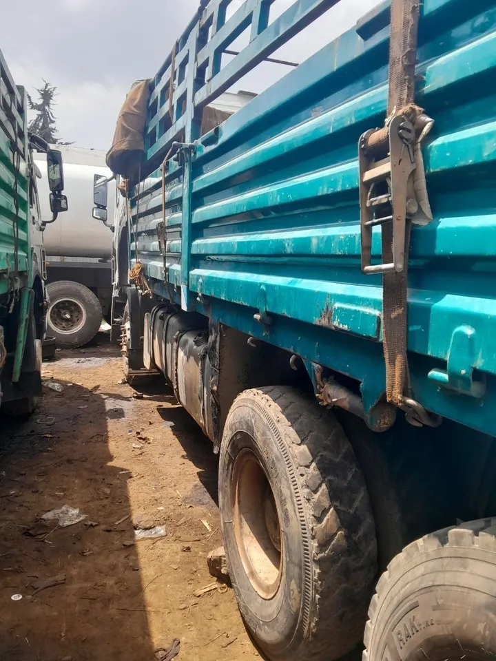 Sinotruk Casoni Cargo Truck – photo 7