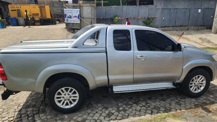 Toyota Hilux Pickup 2014 – photo 5