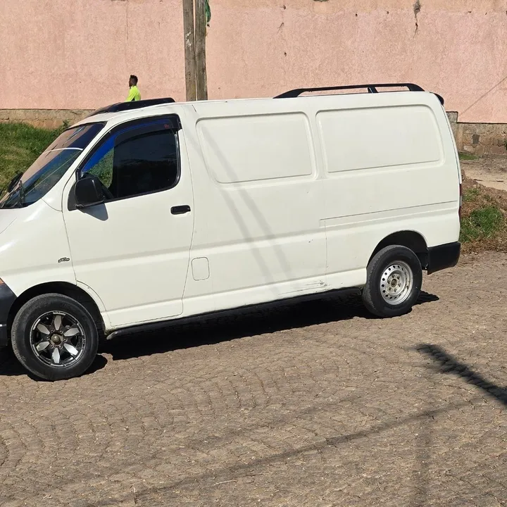 Toyota Hiace 2001 Diesel Van – photo 3