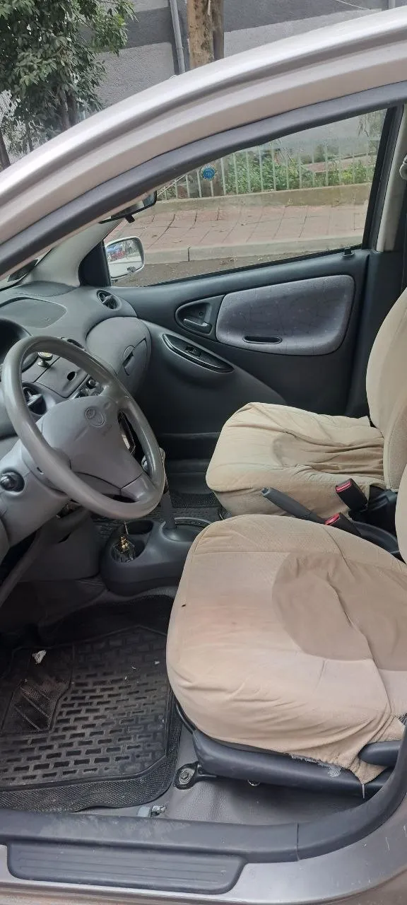 Toyota Vitz 2001 Automatic – photo 5