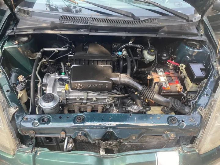 Toyota Vitz Yaris Manual 2000 – photo 4