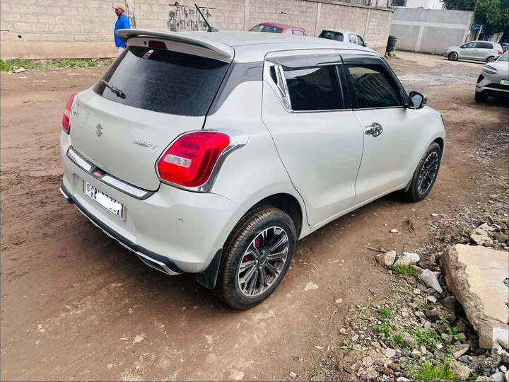 Suzuki Swift 2021 Automatic – photo 3
