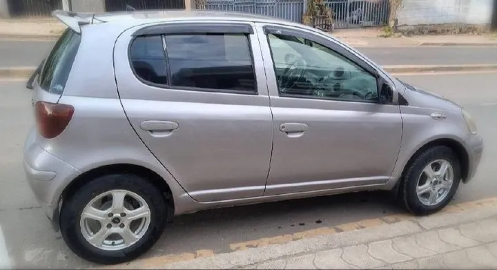 Toyota Vitz 2004 Automatic Hatchback – photo 7