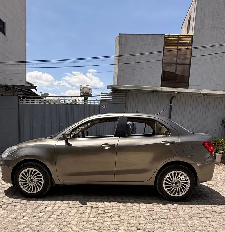 Suzuki Dzire 2022 Automatic – photo 5