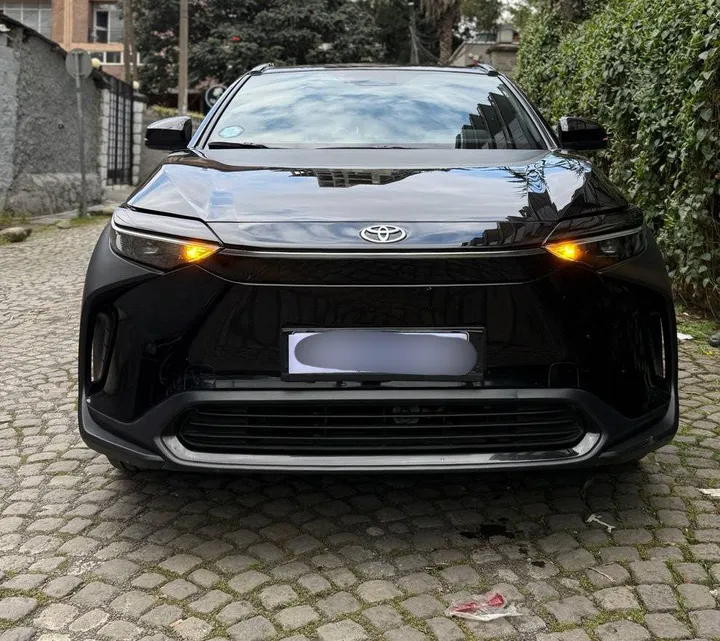 Toyota BZ4X EV 2022 – photo 3