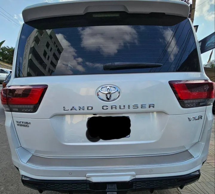 Toyota Land Cruiser V6 VXR 2023 – photo 9