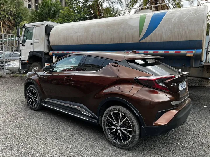 Toyota CHR 2017 Automatic – photo 3