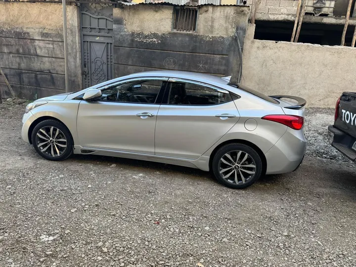 Hyundai Avante 2012 GDI Automatic – photo 5