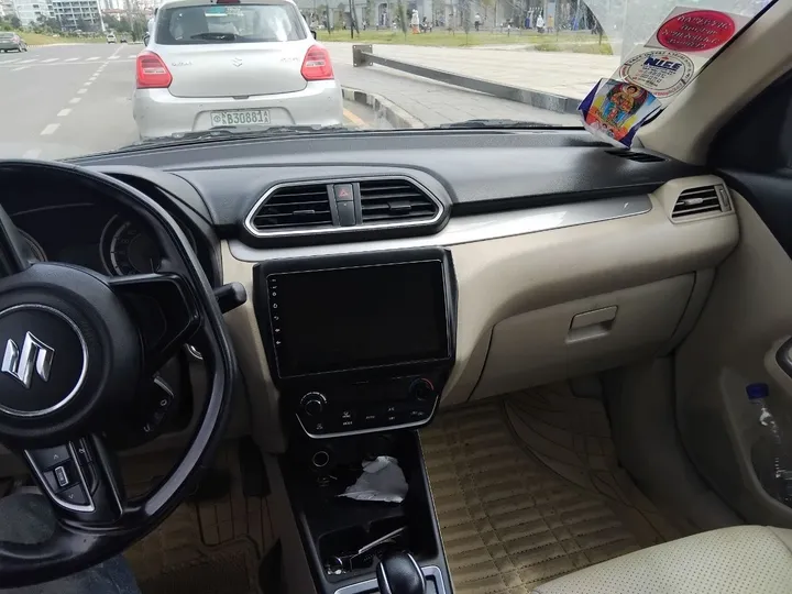 Suzuki Dzire 2021 Automatic – photo 3